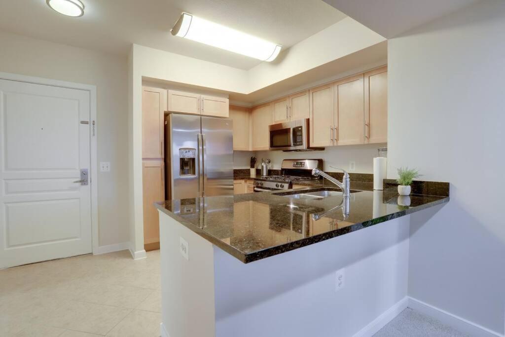 Upscale Comfort Next To Metro And Dining Άρλινγκτον Εξωτερικό φωτογραφία