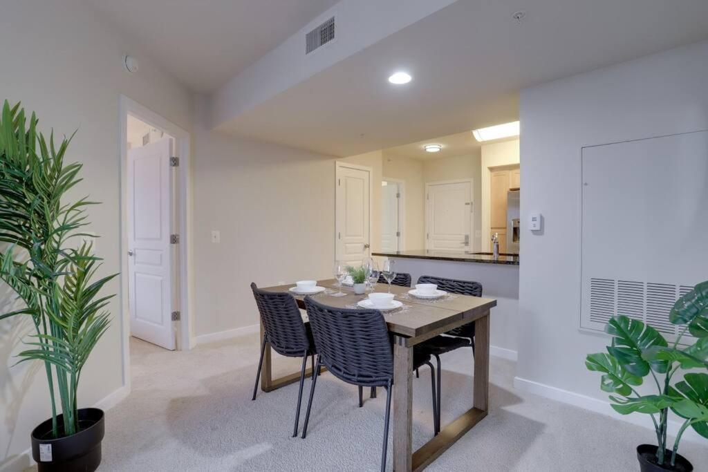 Upscale Comfort Next To Metro And Dining Άρλινγκτον Εξωτερικό φωτογραφία